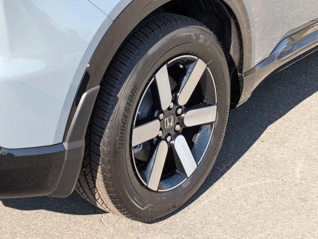Photo of 2025 Gray Honda Prologue