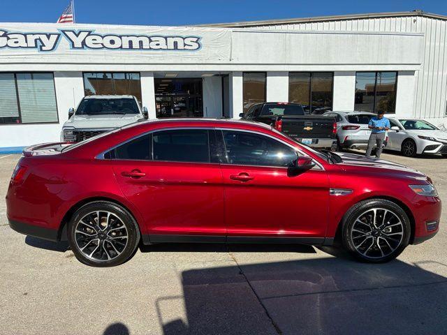 Photo of 2018 Ruby Red Ford Taurus