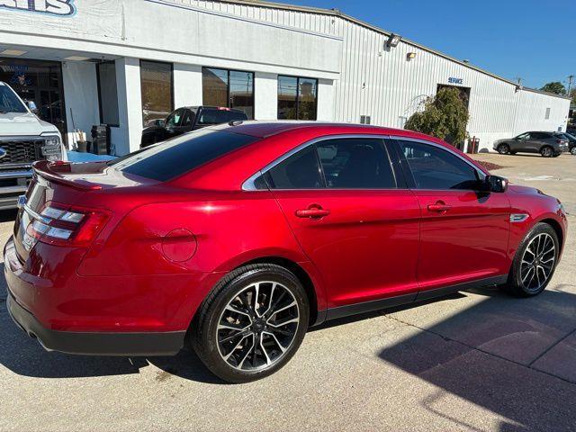 Photo of 2018 Ruby Red Ford Taurus