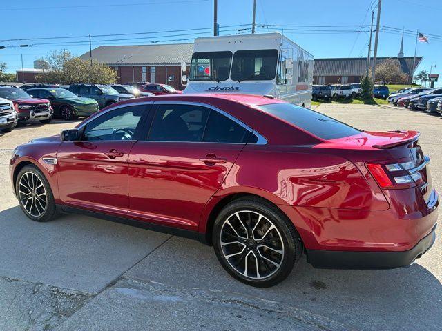 Photo of 2018 Ruby Red Ford Taurus
