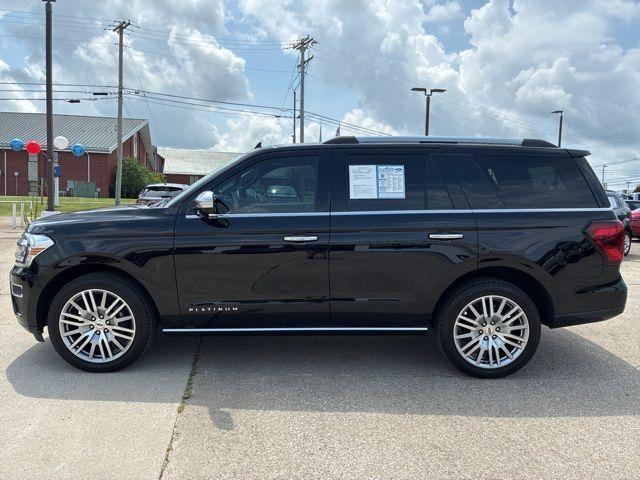 Photo of 2024 Agate Black Metallic Ford Expedition