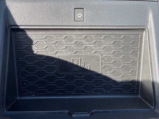 Photo of 2022 Boulder Gray Nissan Frontier