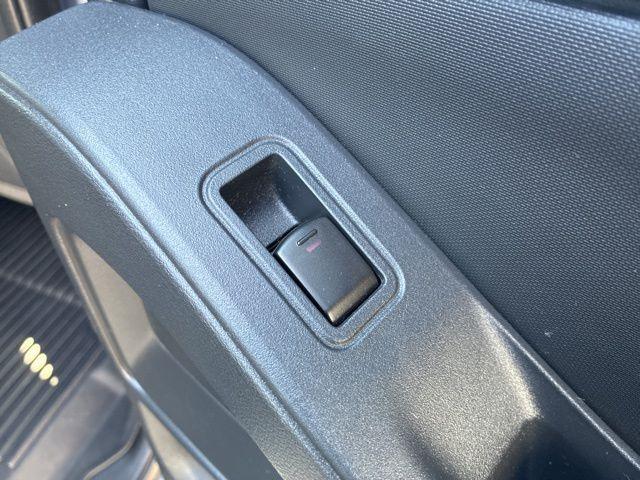 Photo of 2022 Boulder Gray Nissan Frontier