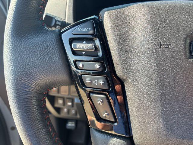 Photo of 2022 Boulder Gray Nissan Frontier