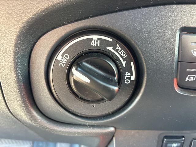 Photo of 2022 Boulder Gray Nissan Frontier