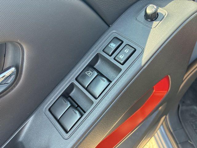 Photo of 2022 Boulder Gray Nissan Frontier