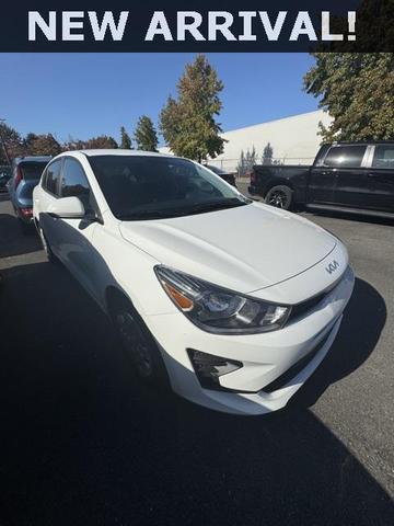 Photo of 2023 Clear White Kia Rio