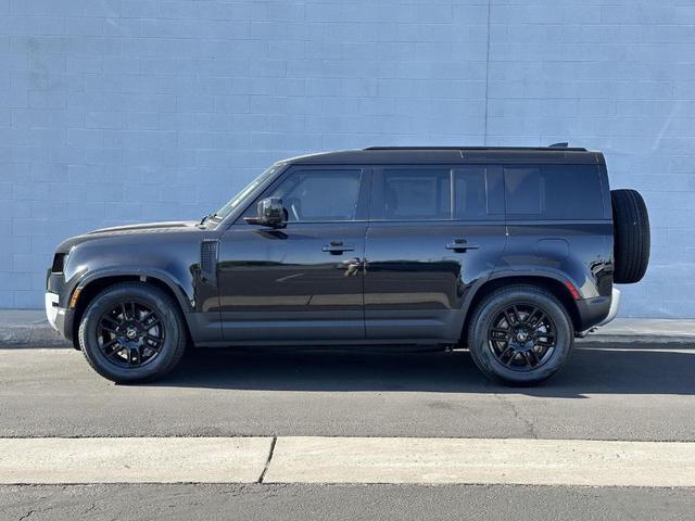 Photo of 2025 Santorini Black Land Rover Defender