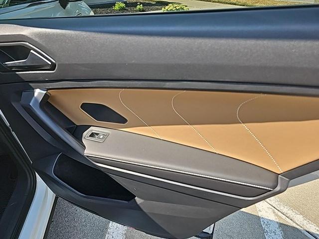 Photo of 2022 Pure White Volkswagen Tiguan