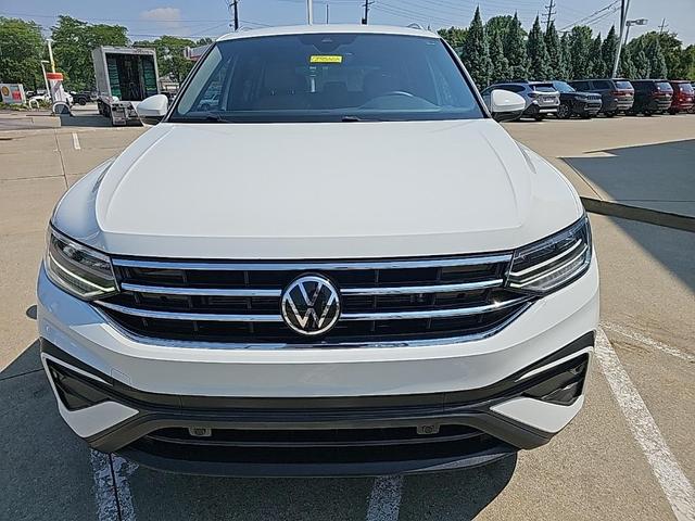 Photo of 2022 Pure White Volkswagen Tiguan