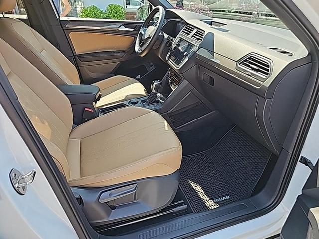 Photo of 2022 Pure White Volkswagen Tiguan