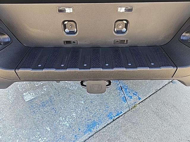 Photo of 2023 White Honda Ridgeline