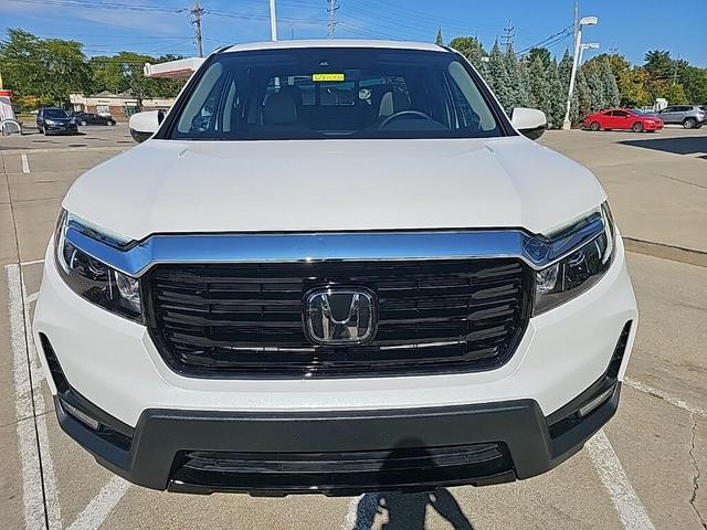 Photo of 2023 White Honda Ridgeline