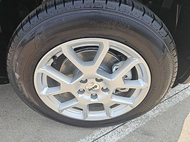 Photo of 2022 Graphite Gray Jeep Renegade