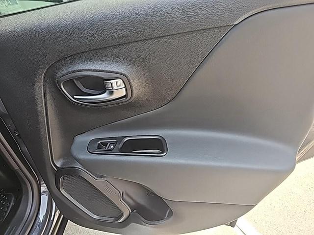 Photo of 2022 Graphite Gray Jeep Renegade