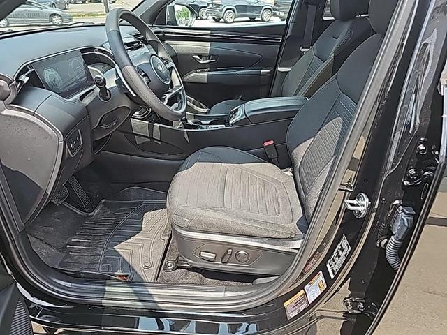 Photo of 2023 Phantom Black Hyundai SANTA CRUZ