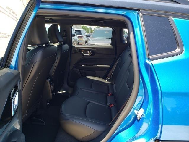 Photo of 2025 Hydro Blue Pearlcoat Jeep Compass