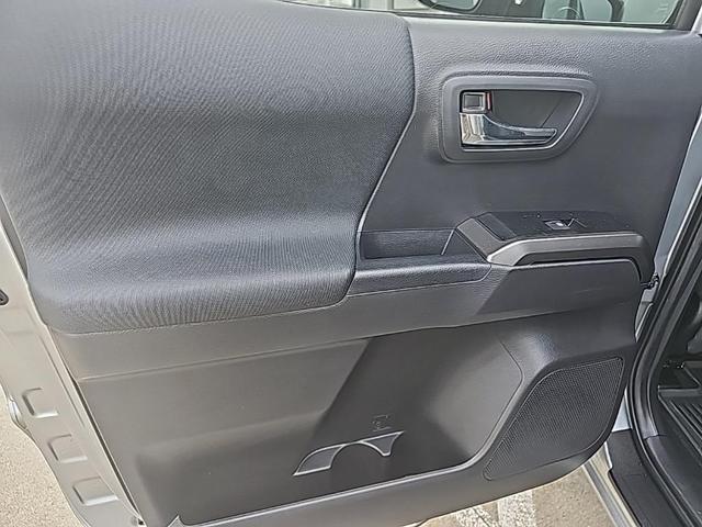 Photo of 2022 Celestial Silver Metallic Toyota Tacoma