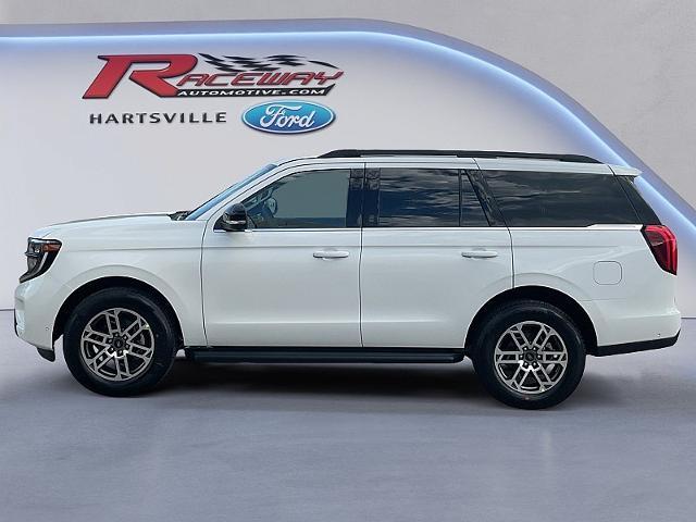 Photo of 2025 STAR WHITE MET TRI-COAT Ford Expedition