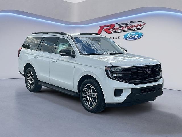 Photo of 2025 STAR WHITE MET TRI-COAT Ford Expedition