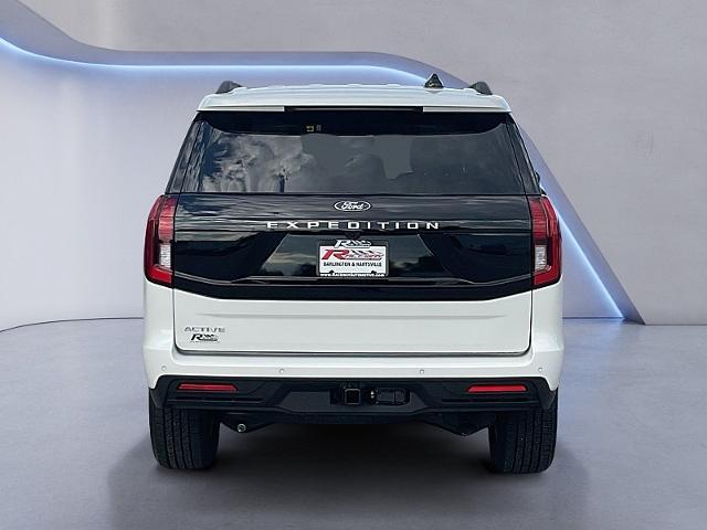 Photo of 2025 STAR WHITE MET TRI-COAT Ford Expedition