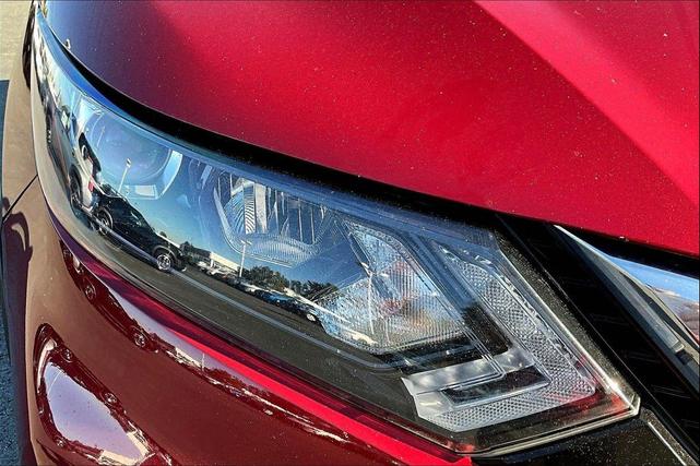 Photo of 2021 Scarlet Ember Tintcoat Nissan Rogue Sport
