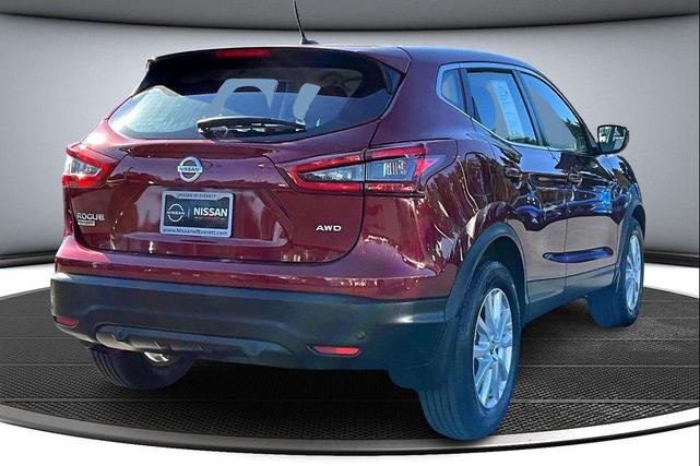Photo of 2021 Scarlet Ember Tintcoat Nissan Rogue Sport