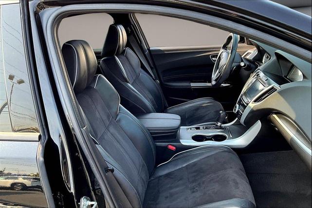 Photo of 2020 Black Acura TLX