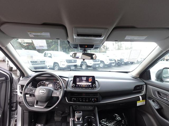 Photo of 2025 Brilliant Silver Metallic Nissan Rogue