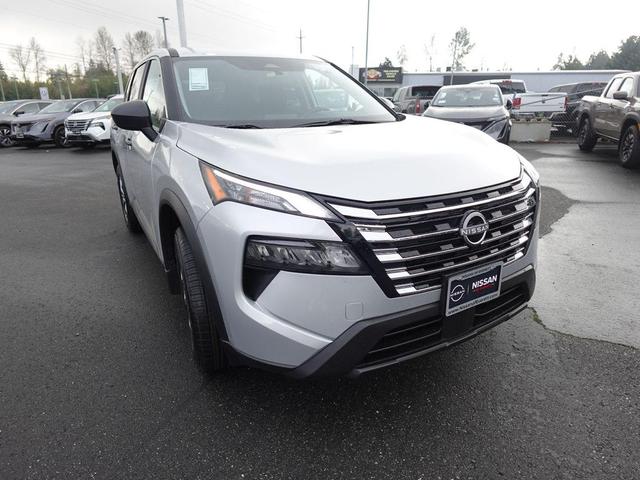 Photo of 2025 Brilliant Silver Metallic Nissan Rogue