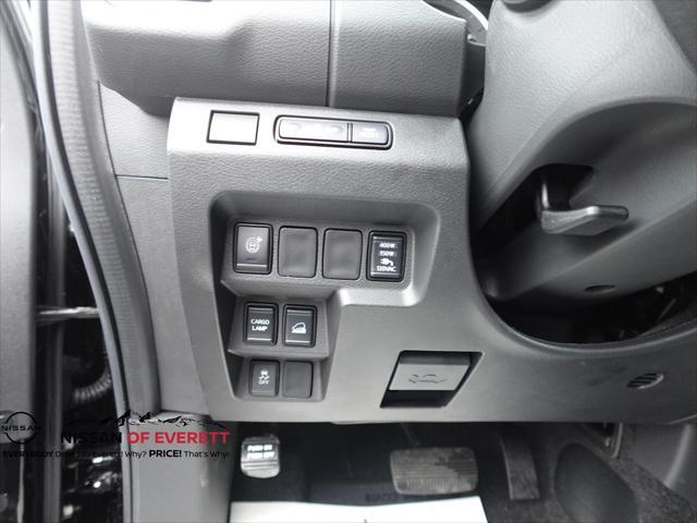 Photo of 2025 Super Black Nissan Frontier