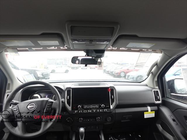 Photo of 2025 Super Black Nissan Frontier