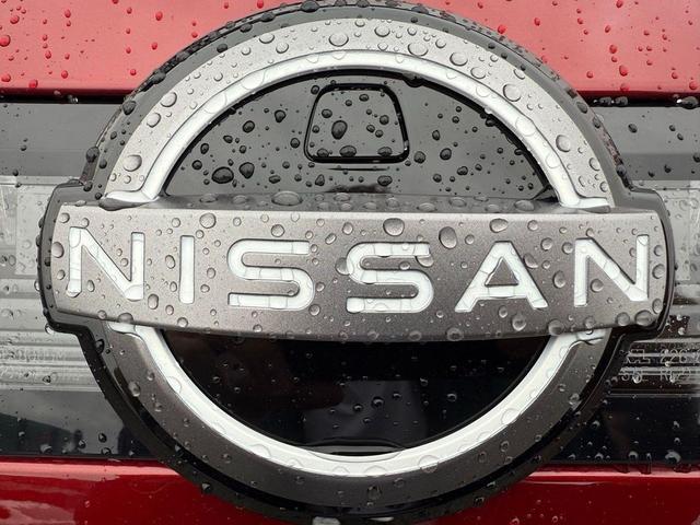 Photo of 2025 Scarlet Ember Tintcoat/Super Black Nissan Murano