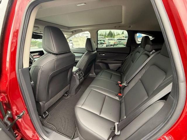 Photo of 2025 Scarlet Ember Tintcoat/Super Black Nissan Murano