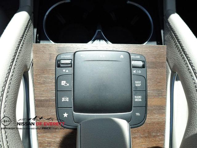 Photo of 2022 Polar White Mercedes-Benz GLE 350
