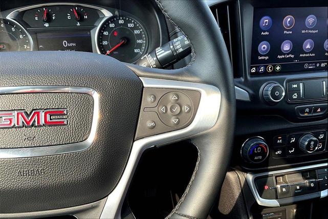 Photo of 2024 Summit White GMC Terrain