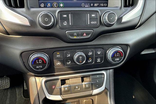Photo of 2024 Summit White GMC Terrain