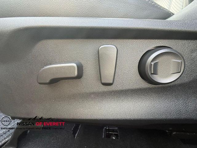 Photo of 2022 Crystal Black Silica Subaru Forester