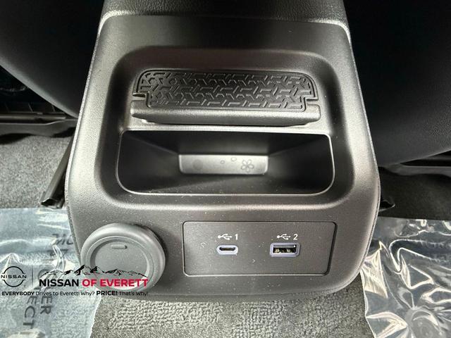 Photo of 2025 Black Diamond Pearl Nissan ARIYA