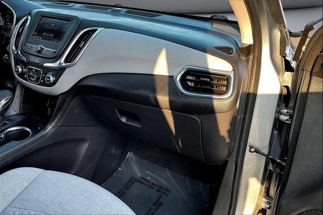 Photo of 2023 Sterling Gray Metallic Chevrolet Equinox