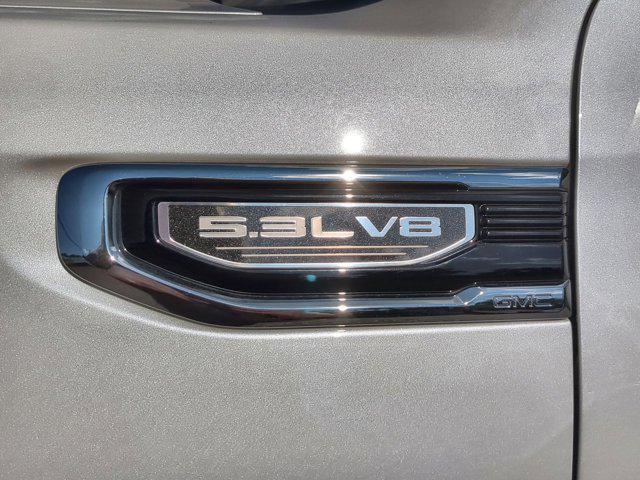 Photo of 2023 White Frost Tricoat GMC Sierra 1500