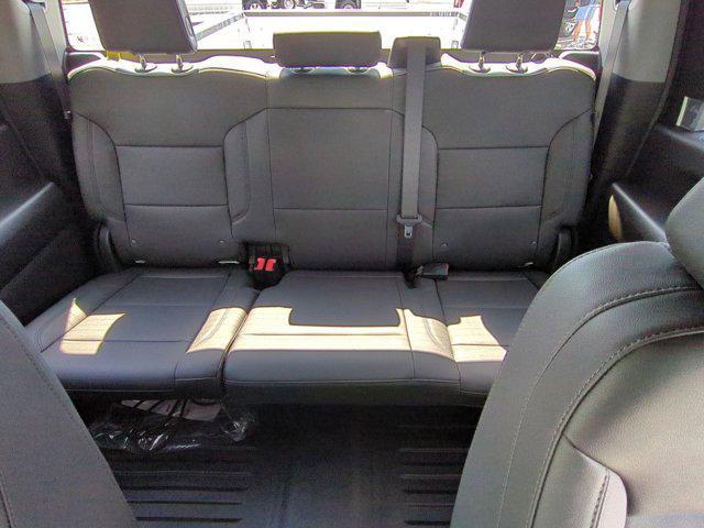 Photo of 2025 Summit White GMC Sierra 2500