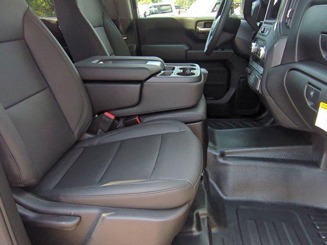 Photo of 2025 Summit White GMC Sierra 2500