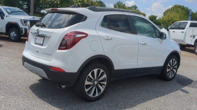 Photo of 2022 Summit White Buick Encore