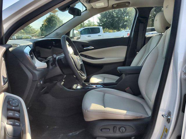 Photo of 2026 Summit White Buick Encore GX