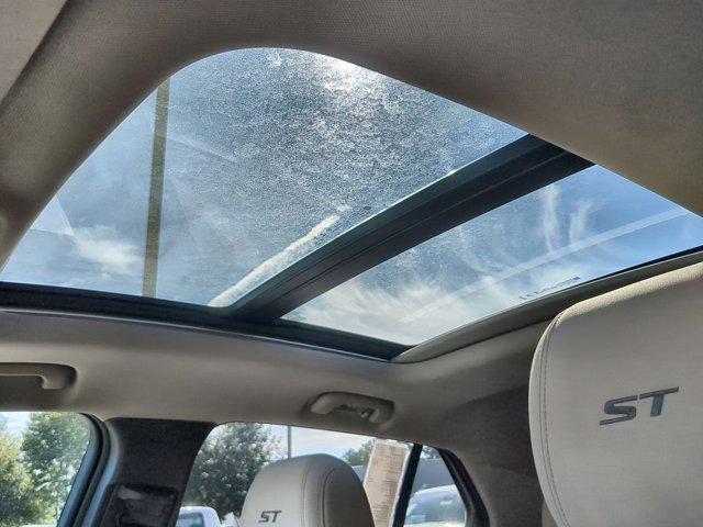 Photo of 2026 Summit White Buick Encore GX