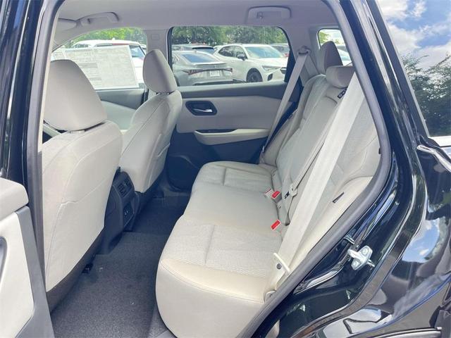 Photo of 2025 Black Nissan Rogue