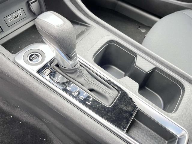 Photo of 2025 Atlantic Gray M Nissan Sentra