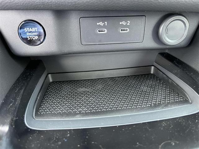 Photo of 2025 Brilliant Silver Metallic Nissan Rogue