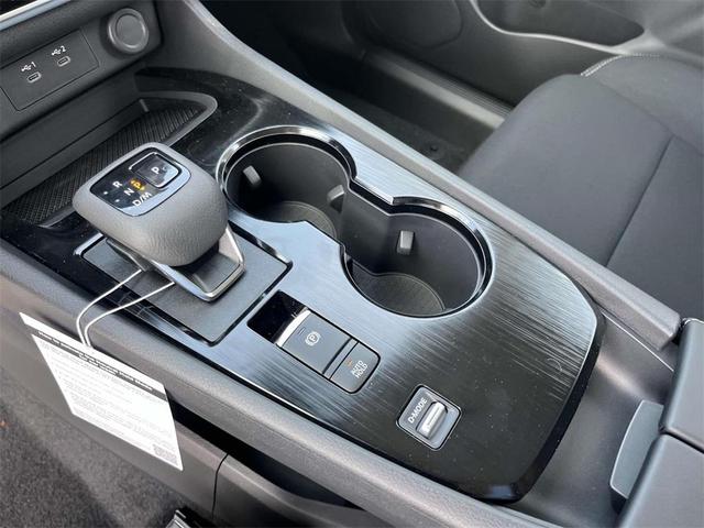 Photo of 2025 Brilliant Silver Metallic Nissan Rogue
